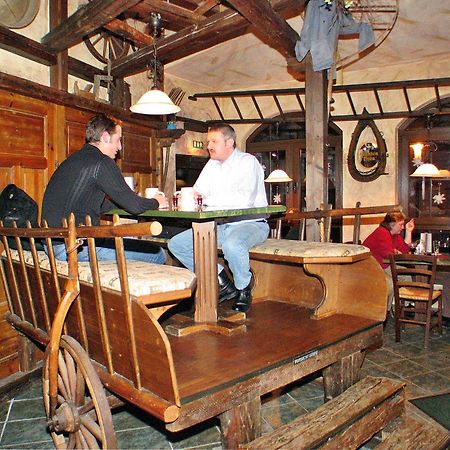 Hotel Zum Gruendle Оберхоф Экстерьер фото